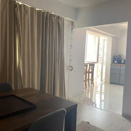 Top Location Chayka - Sea View Top Floor 2 Bedroom 2 Balcony + Barbecue Apartament *