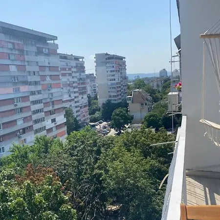 Top Location Chayka - Sea View Top Floor 2 Bedroom 2 Balcony + Barbecue Apartament *
