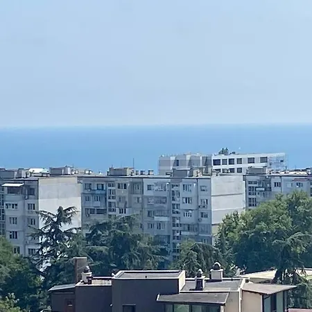 Top Location Chayka - Sea View Top Floor 2 Bedroom 2 Balcony + Barbecue Varna