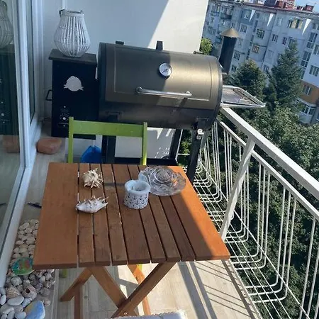 Top Location Chayka - Sea View Top Floor 2 Bedroom 2 Balcony + Barbecue Apartment *