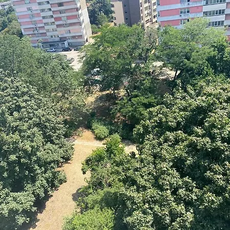 Top Location Chayka - Sea View Top Floor 2 Bedroom 2 Balcony + Barbecue Apartment